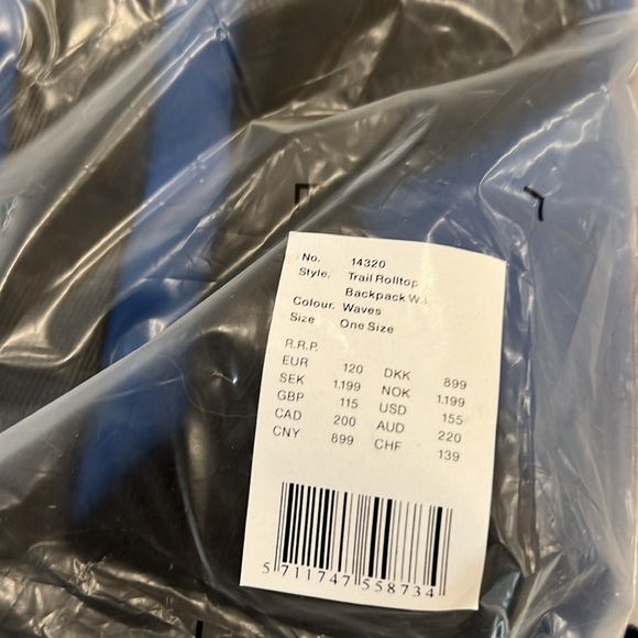 RAINS Trail Rolltop Backpack in Waves NWT - Picture 7 of 8